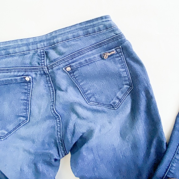 Guess Mid Rose Jegging - Picture 3 of 6